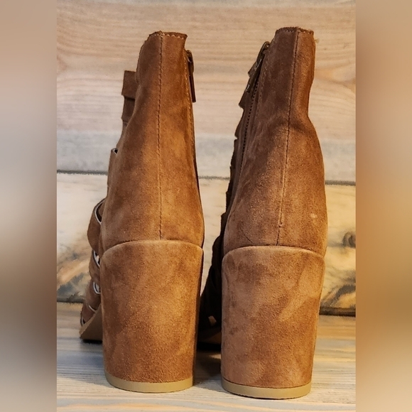 Dina True women's tan strappy open toe heels size 6.5 A26 - Picture 2 of 10